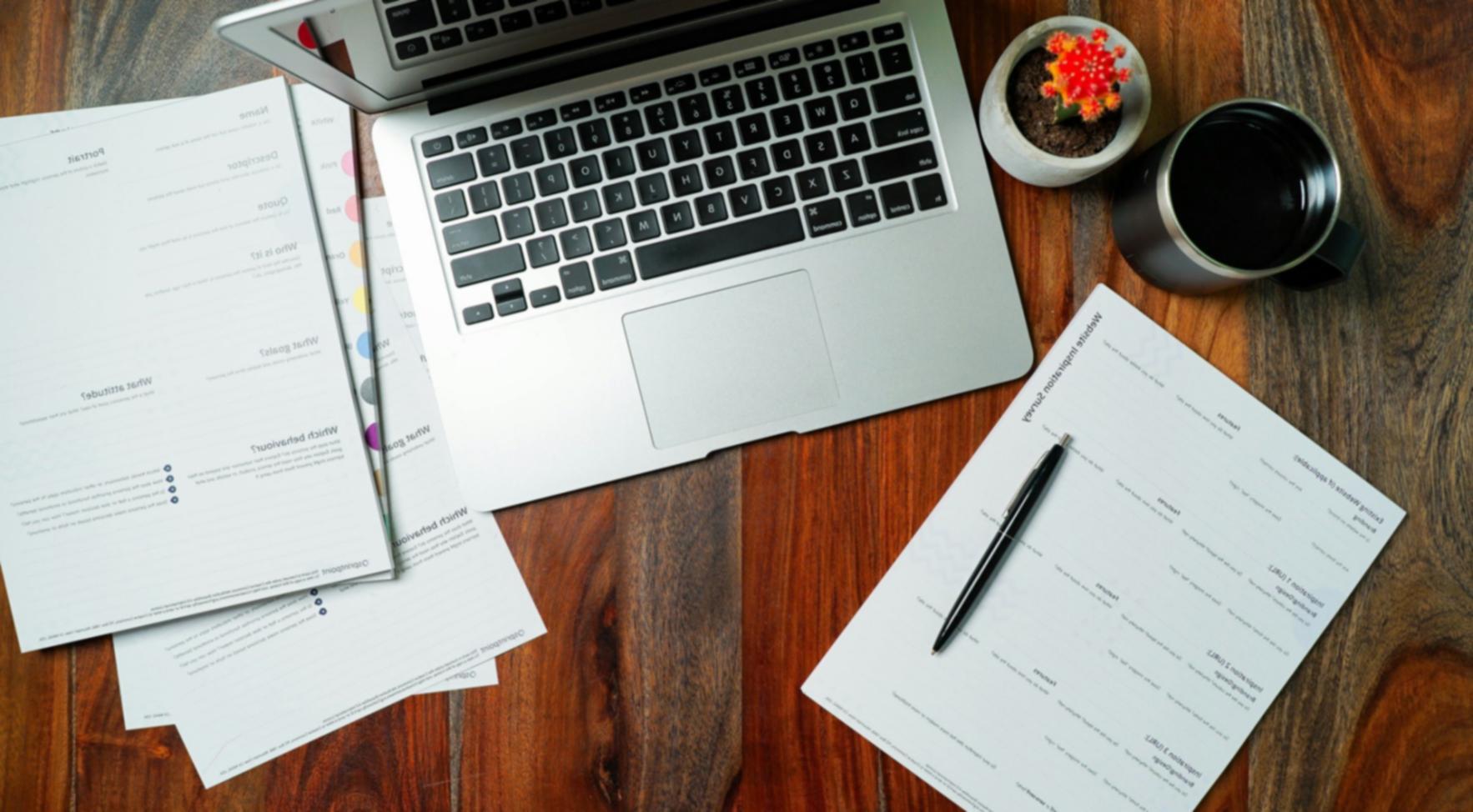 Séance de travail collaborative sur l'optimisation budgétaire